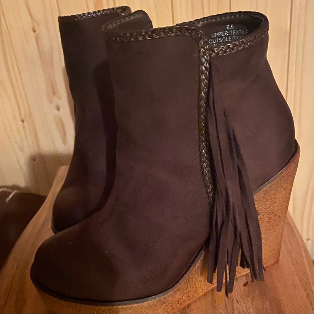 Brand new Western Fringe Booties Size 6.5
